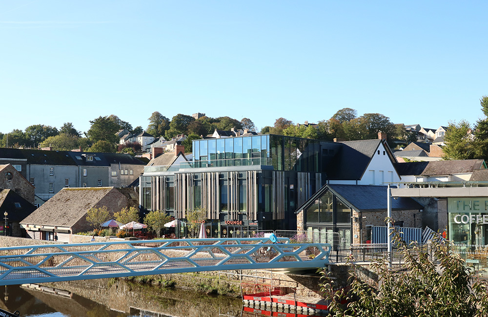 Delwedd o ddatblygiad Glan Cei’r Gorllewin yn Hwlffordd